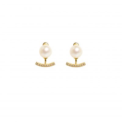 Margie Earrings - Ο απόλυτος συνδυασμός μαργαριταριών γλυκού νερού και λευκών ζιργκόν, σε ένα κόσμημα που θα ξεχωρίσει πάνω σας!
Υλικό: Χρυσό 14κ , μαργαριτάρια του γλυκού νερόυ και λευκά ζιργκόν
