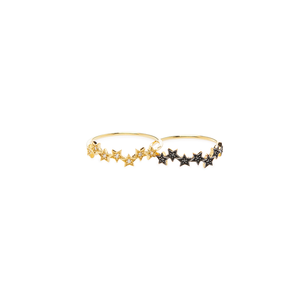 Dazzle Ring Dazzle Ring - <!--more-->Χρυσό δαχτυλίδι 14Κ με αστεράκια και ζιργκονάκια. Τόσο λαμπερό , ρομαντικό και εορταστικό αυτό το δαχτυλίδι θα γίνει το αγαπημένο σου! Μπορείς να συνδυάσεις και τα δύο μαζί ή δίπλα δίπλα στις 2 αποχρώσεις των ζιργκόν, σε λευκό και μαύρο για πιο εντυπωσιακό αποτέλεσμα. Μη διστάσεις να κάνεις και περισσότερους συνδυασμούς όπως με το δαχτυλίδι <<double trouble>> ή το <<mark>> από τη συλλογή μας!